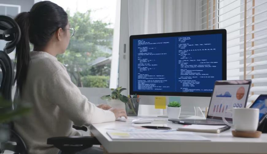 玉溪小程序开发：什么是 cURL 命令？